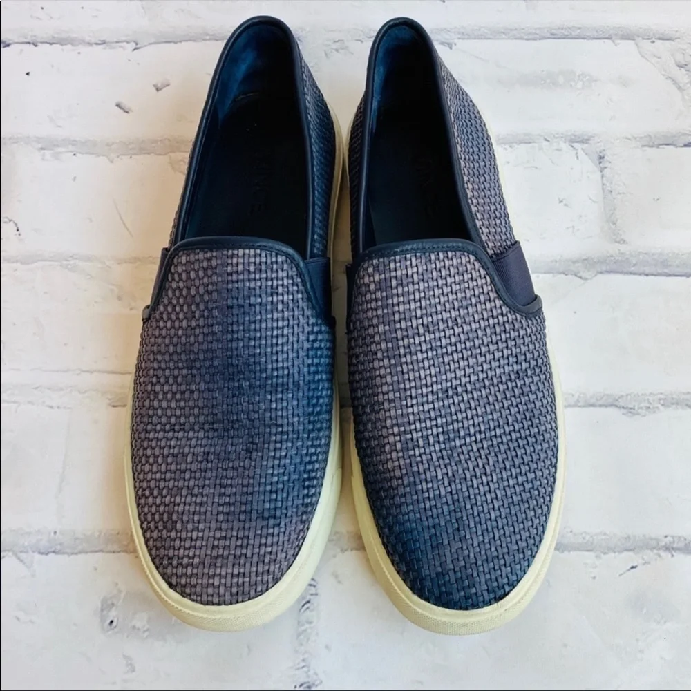 Blue woven slip on sneakers Vince Preston size 7 white chunky sole